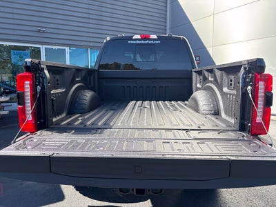 2027 Ford F-350SD Lariat
