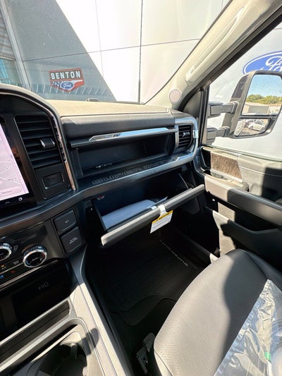 2027 Ford F-350SD Lariat