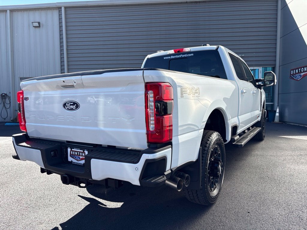 2027 Ford F-350SD Lariat