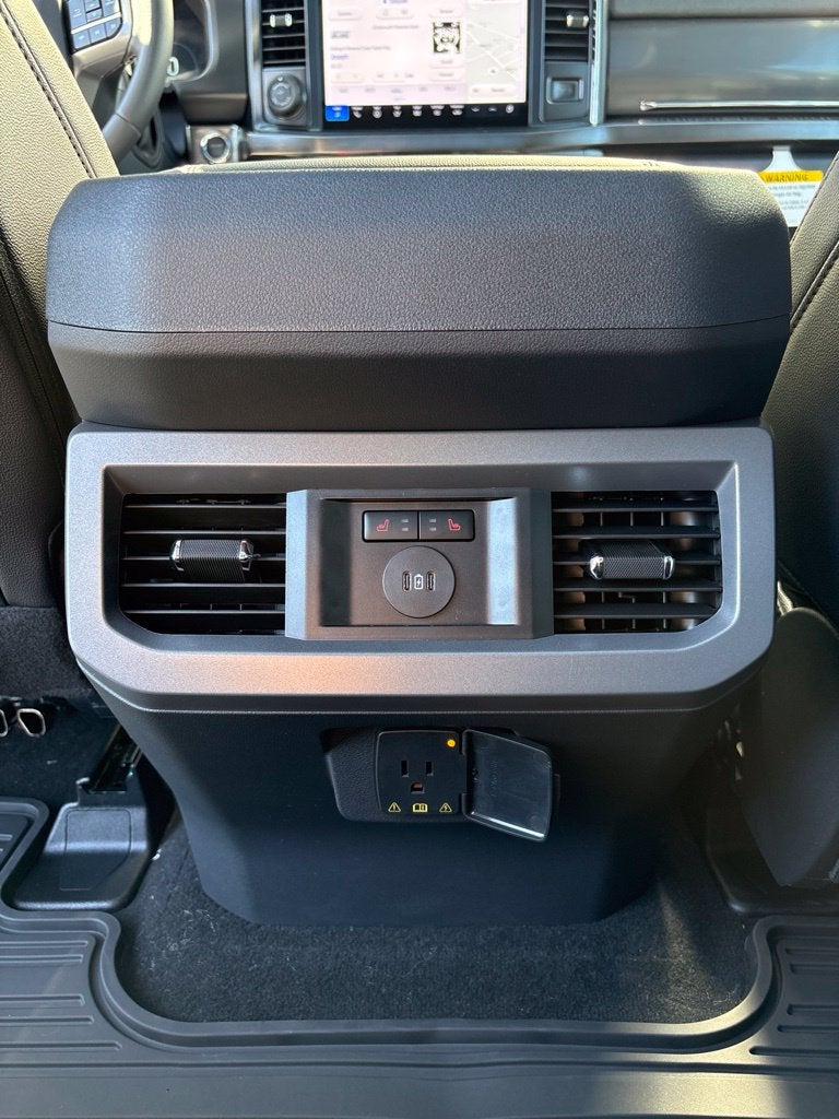 2027 Ford F-350SD Lariat