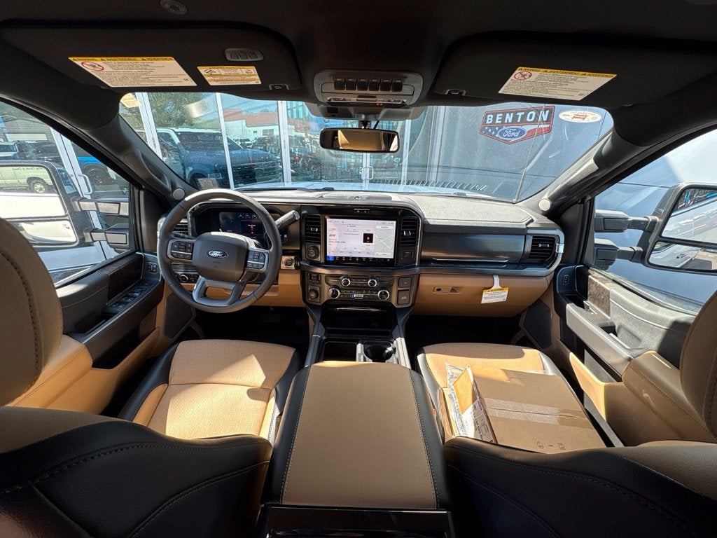 2027 Ford F-350SD Lariat