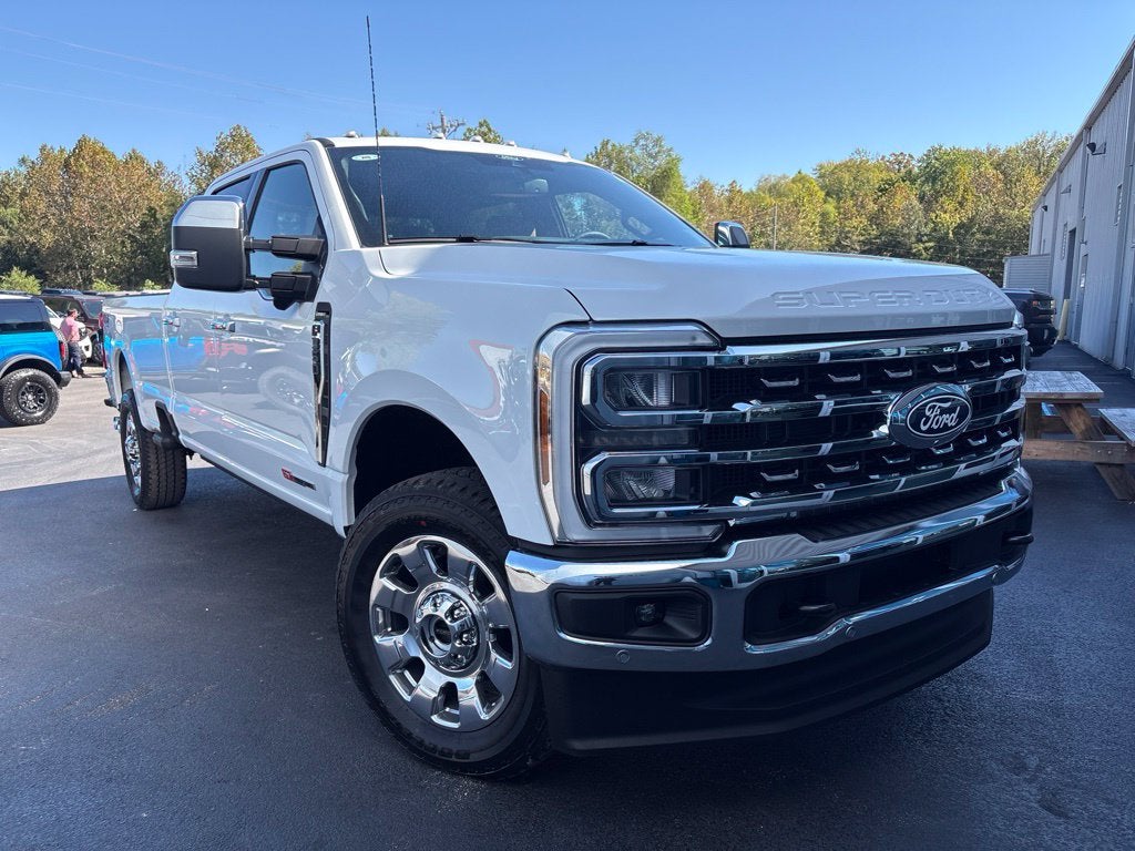 2027 Ford F-350SD Lariat
