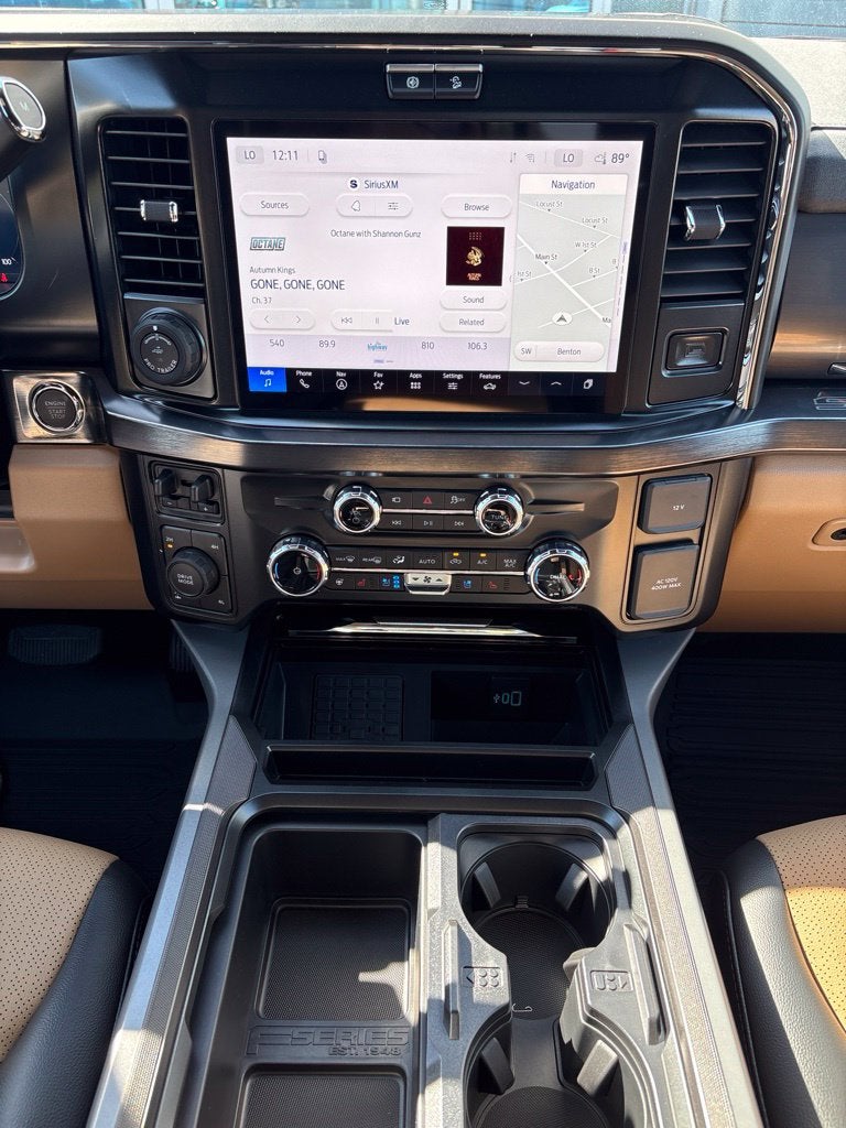 2027 Ford F-350SD Lariat