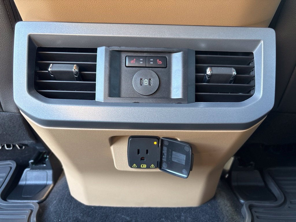 2027 Ford F-350SD Lariat
