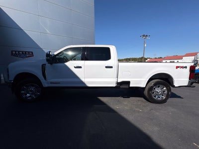 2027 Ford F-350SD Lariat