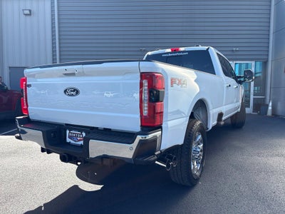 2027 Ford F-350SD Lariat