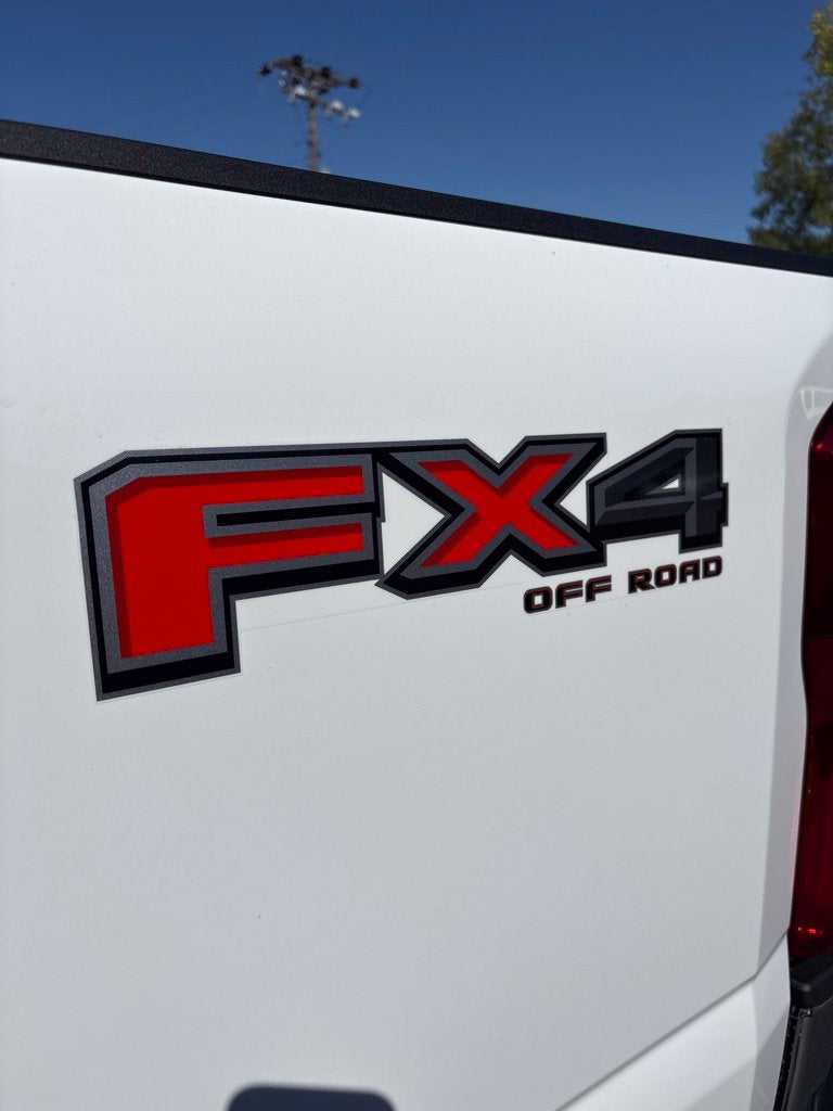 2027 Ford F-350SD Lariat