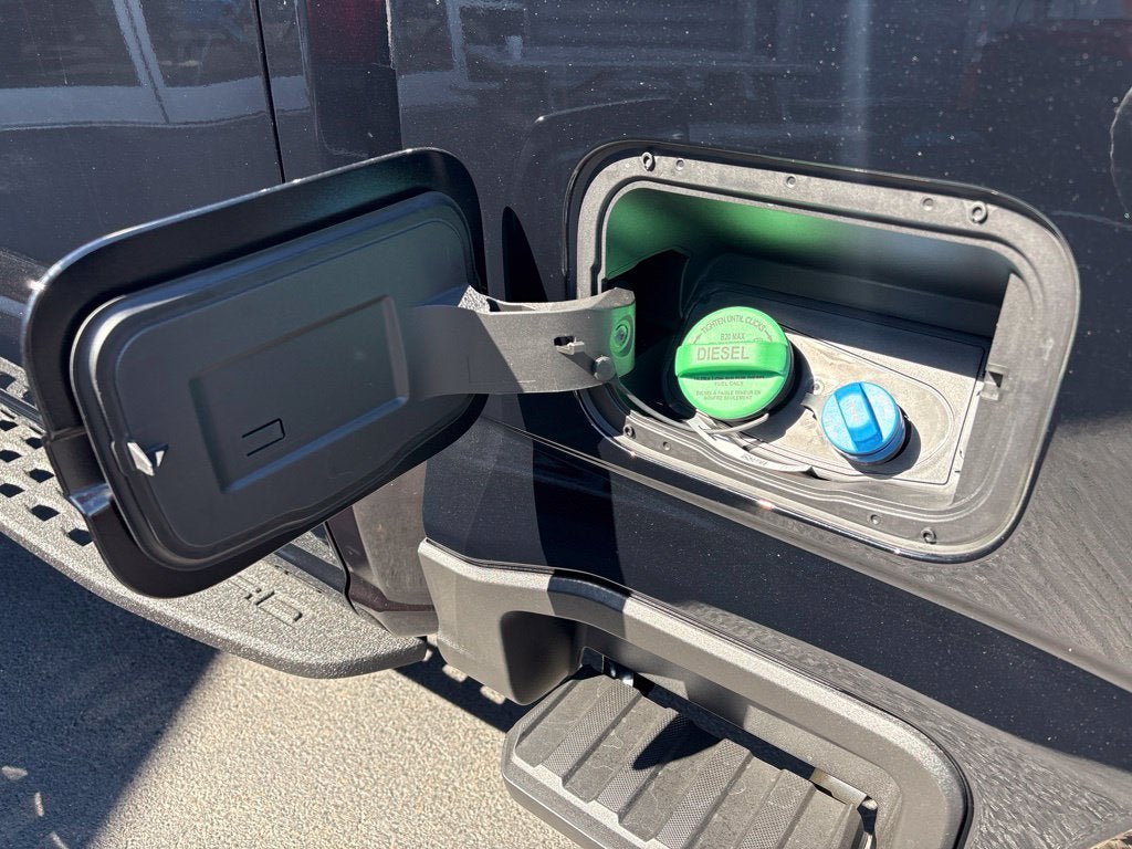 2027 Ford F-350SD Lariat
