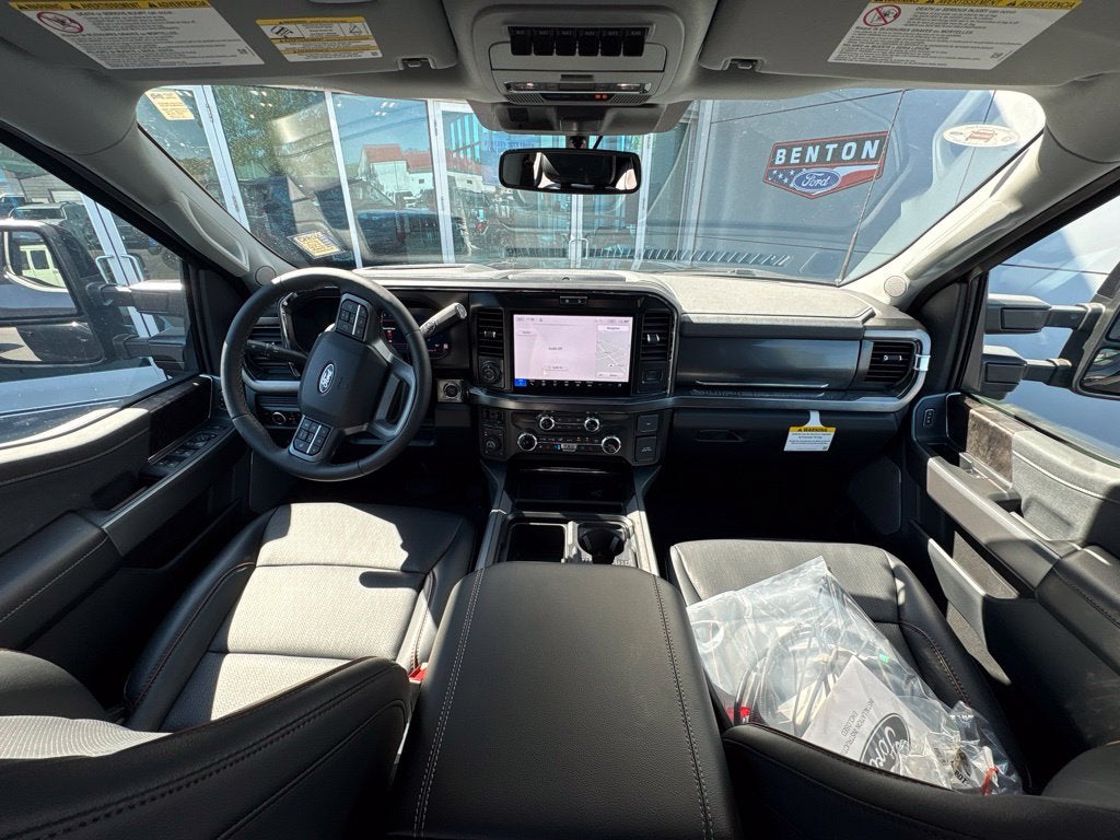 2027 Ford F-350SD Lariat