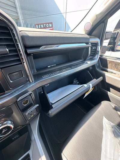 2027 Ford F-350SD Lariat