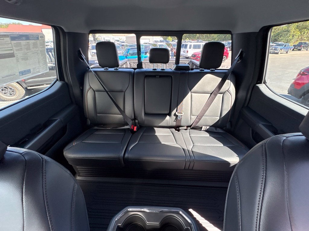 2027 Ford F-350SD Lariat