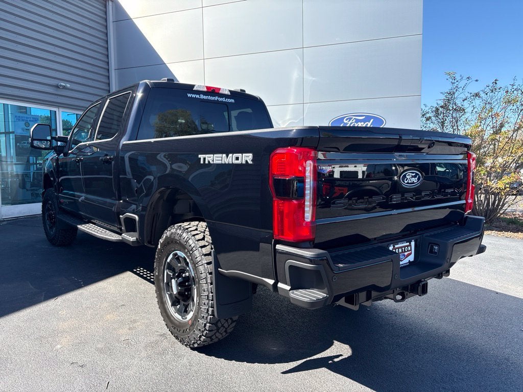 2027 Ford F-350SD Lariat