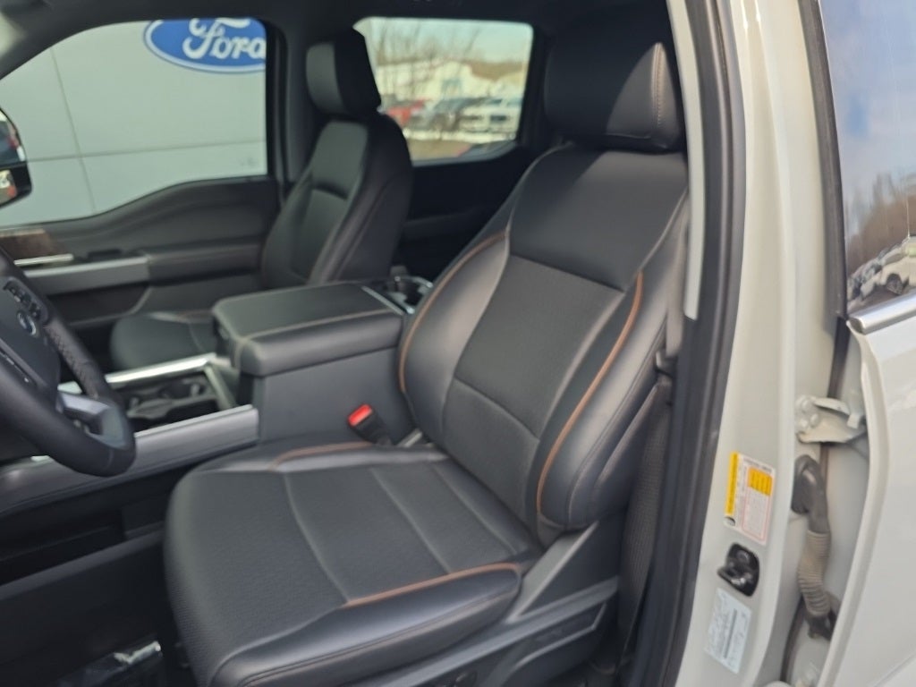 2025 Ford F-350SD Lariat