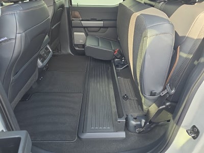 2025 Ford F-350SD Lariat