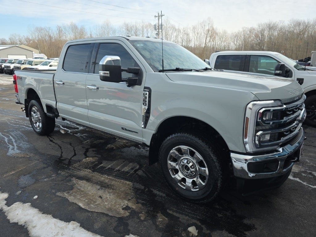 2025 Ford F-350SD Lariat