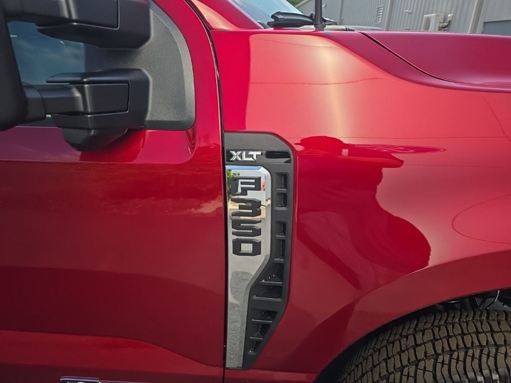 2026 Ford F-350SD XLT DRW