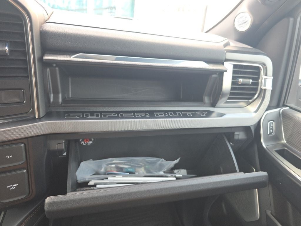 2023 Ford F-450SD Platinum DRW