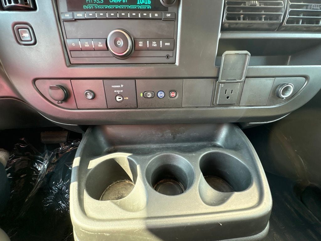 2025 Chevrolet Express 3500 LS Passenger