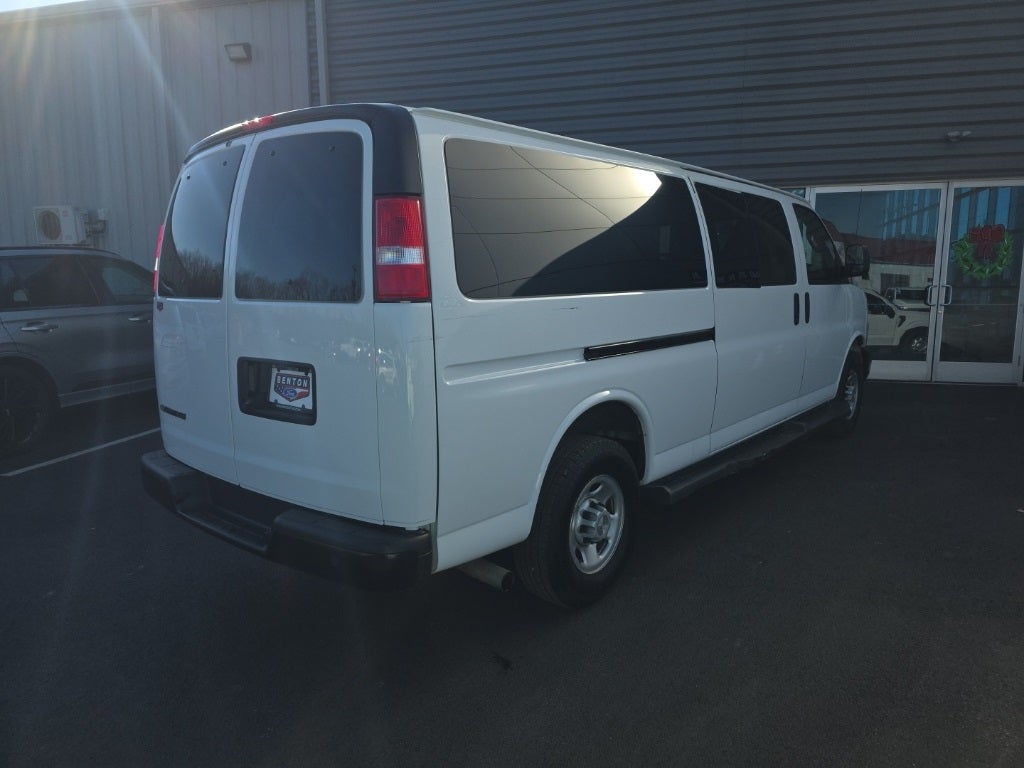 2023 Chevrolet Express 3500 LS Passenger