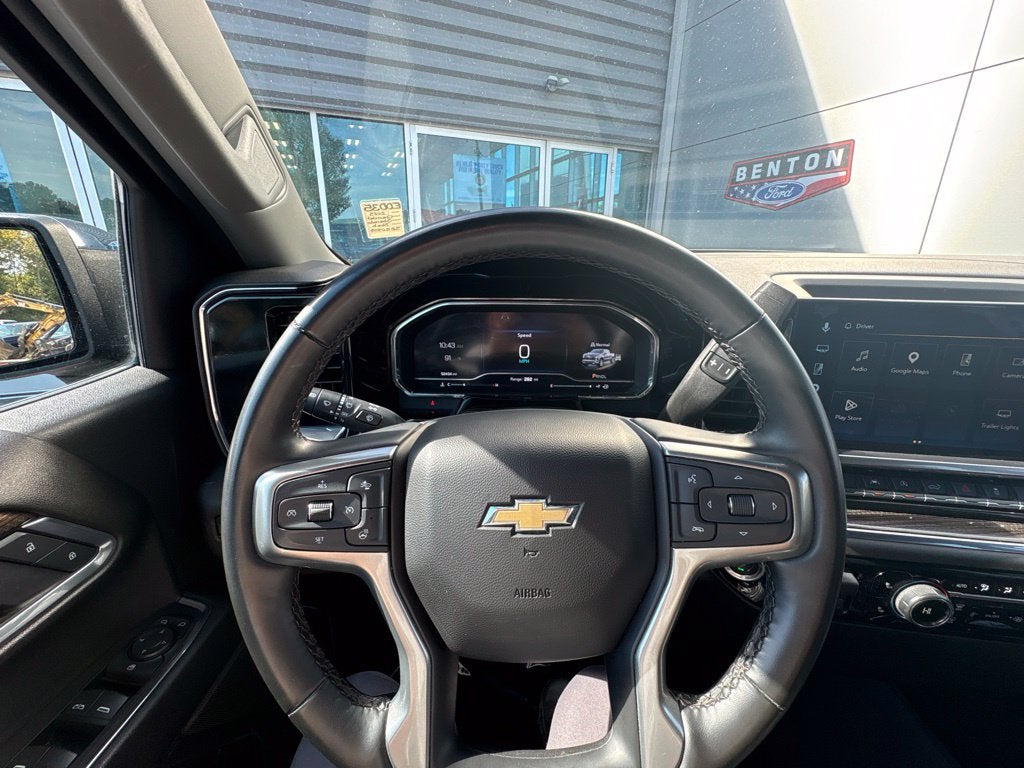 2025 Chevrolet Silverado 1500 LT LT1