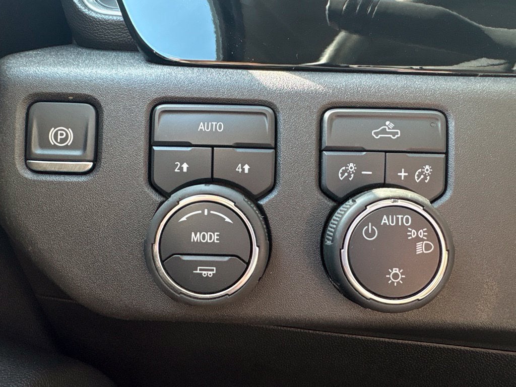 2025 Chevrolet Silverado 1500 LT LT1