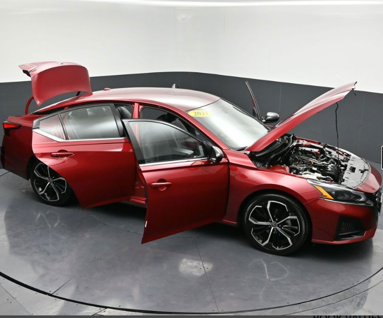 2023 Nissan Altima 2.5 SR