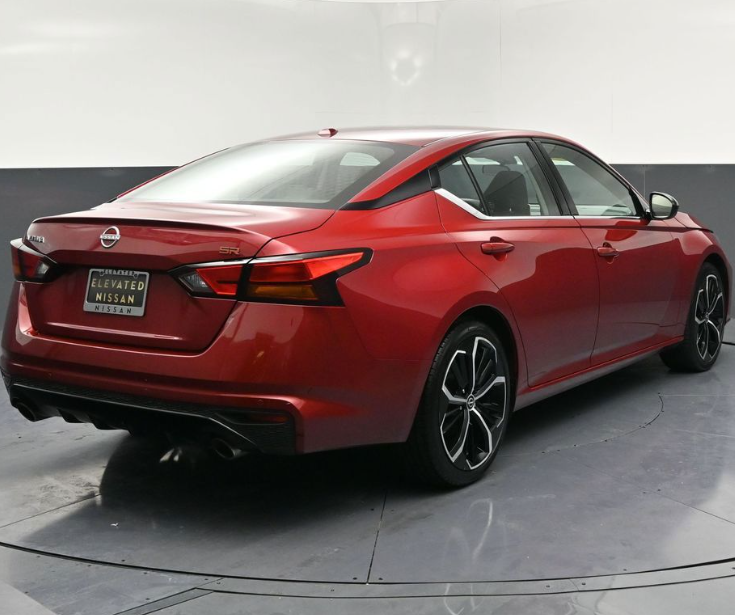 2023 Nissan Altima 2.5 SR