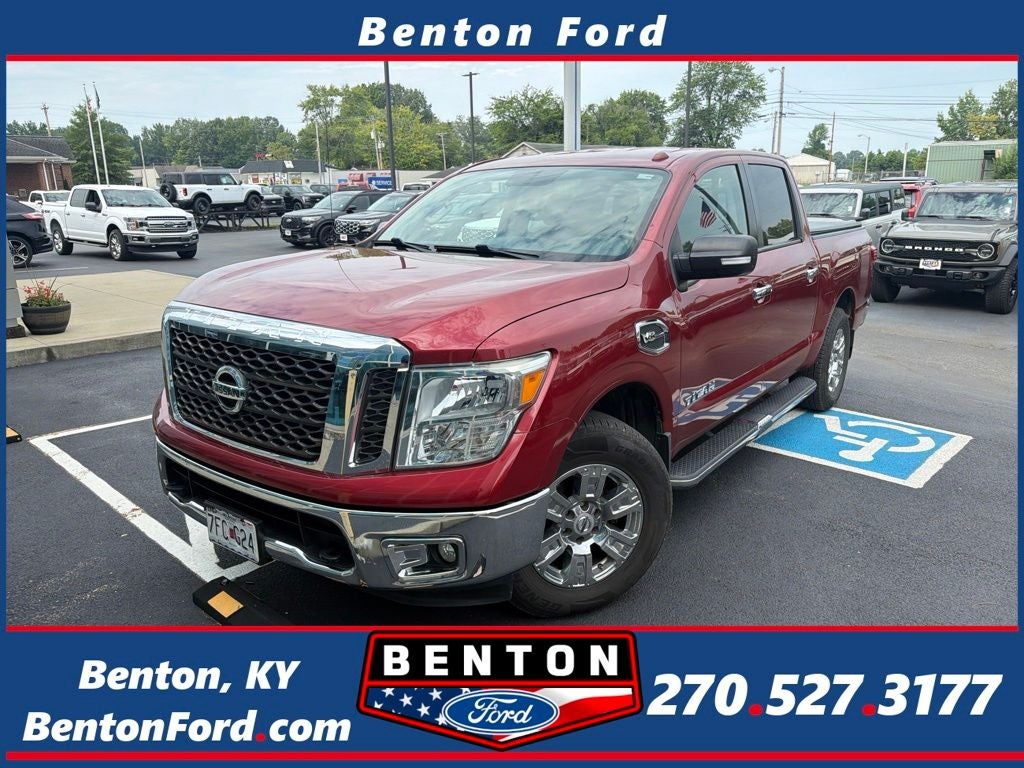 2017 Nissan Titan SV