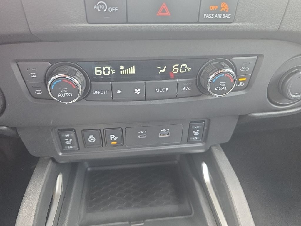 2024 Nissan Frontier SV