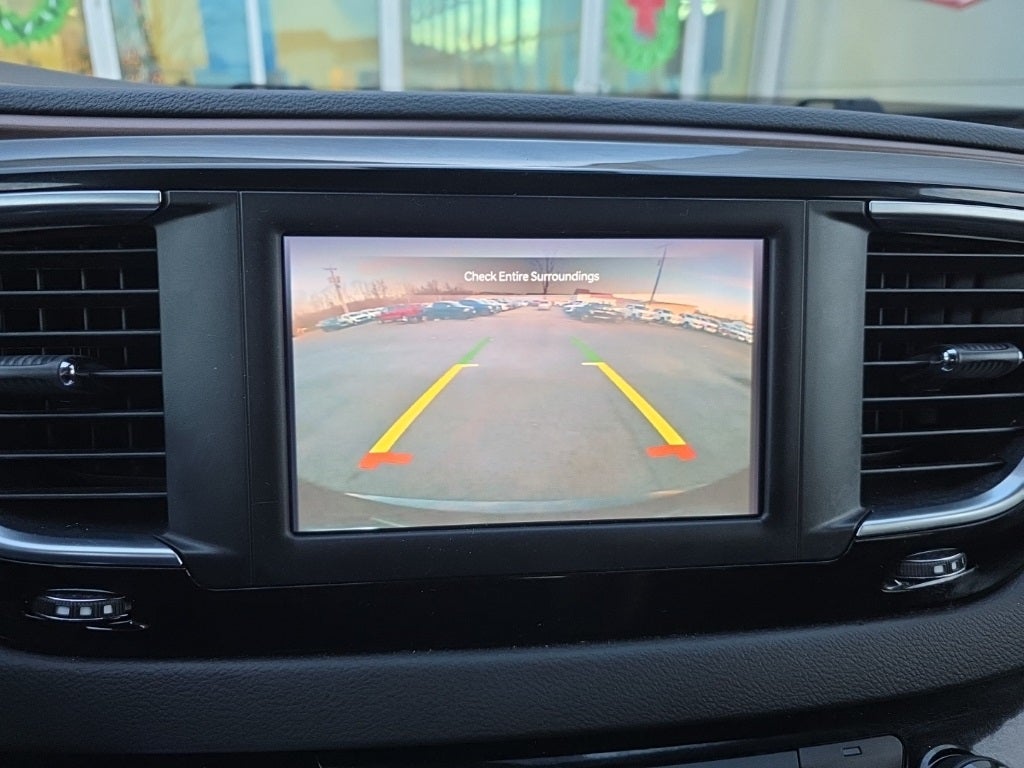 2024 Chrysler Voyager LX