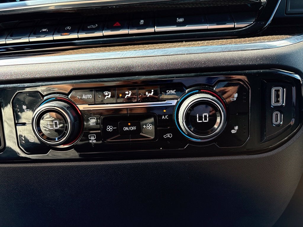 2025 Chevrolet Silverado 1500 LT LT1