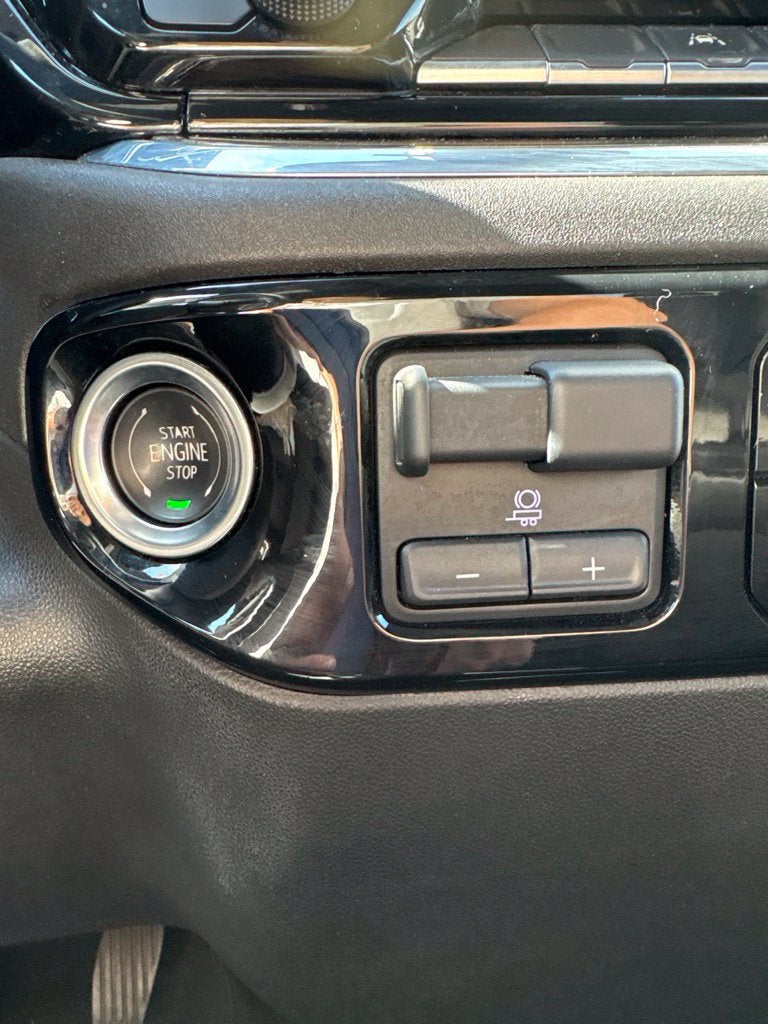 2025 Chevrolet Silverado 1500 LT LT1