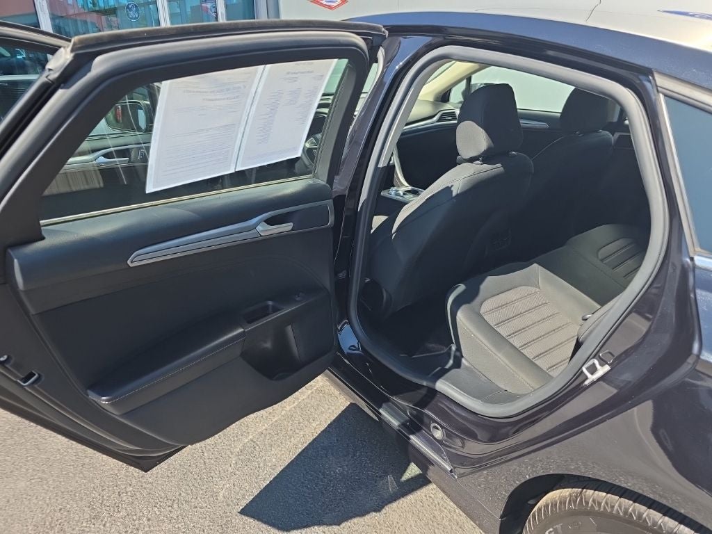 2020 Ford Fusion SE
