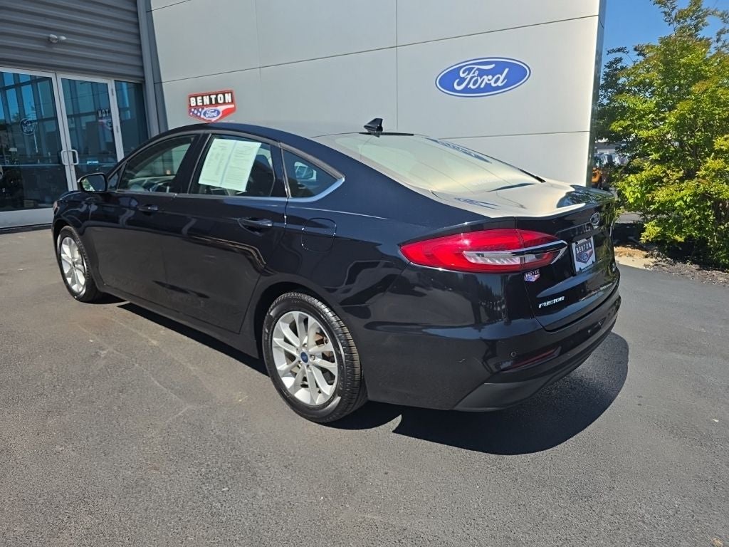 2020 Ford Fusion SE