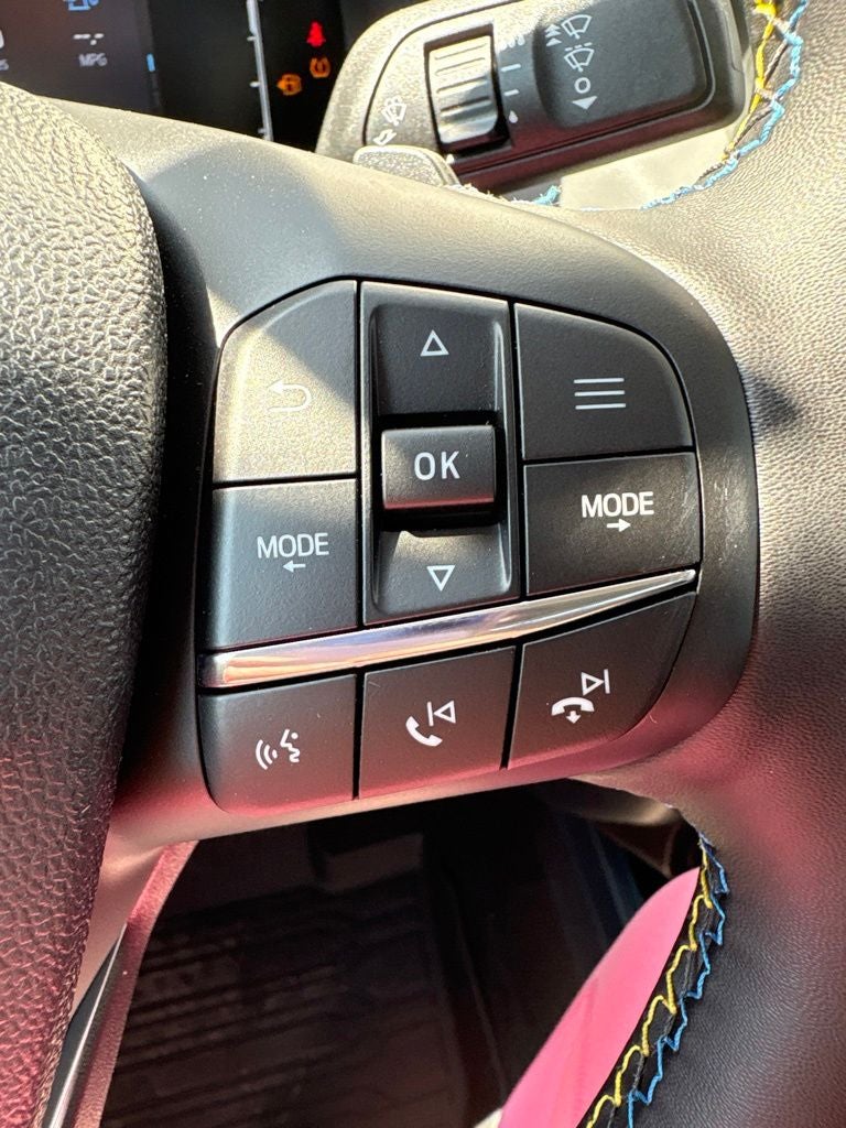2026 Ford Maverick Lobo High