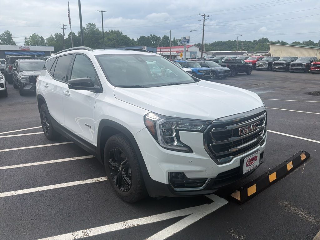 2023 GMC Terrain AT4