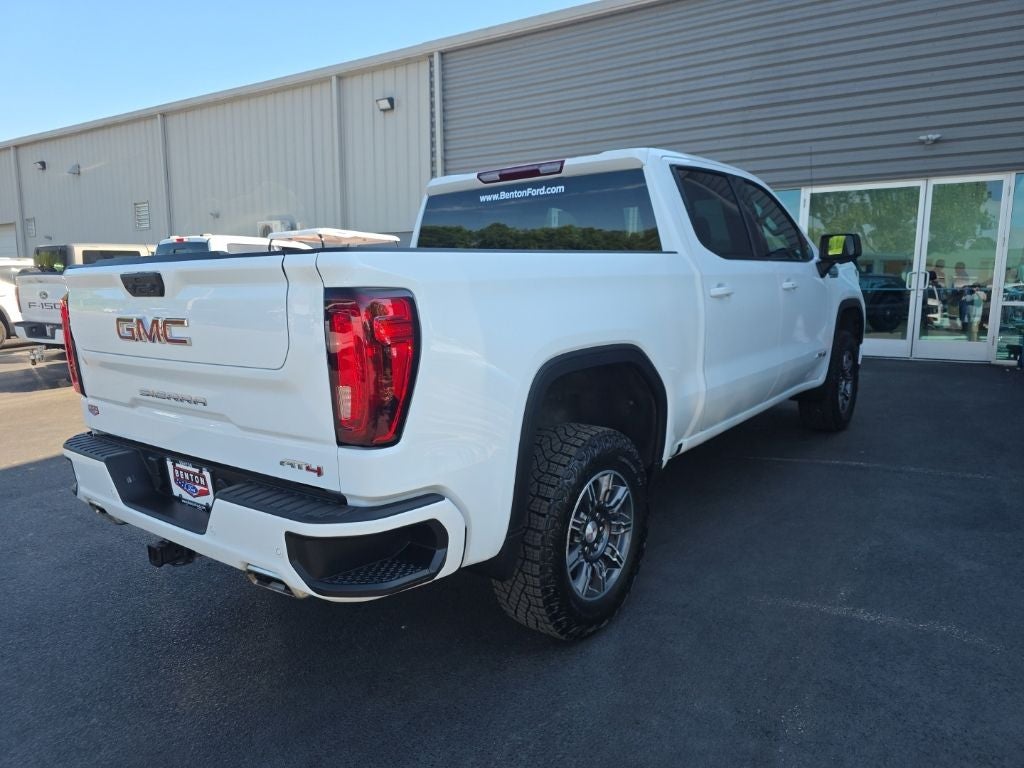 2025 GMC Sierra 1500 AT4