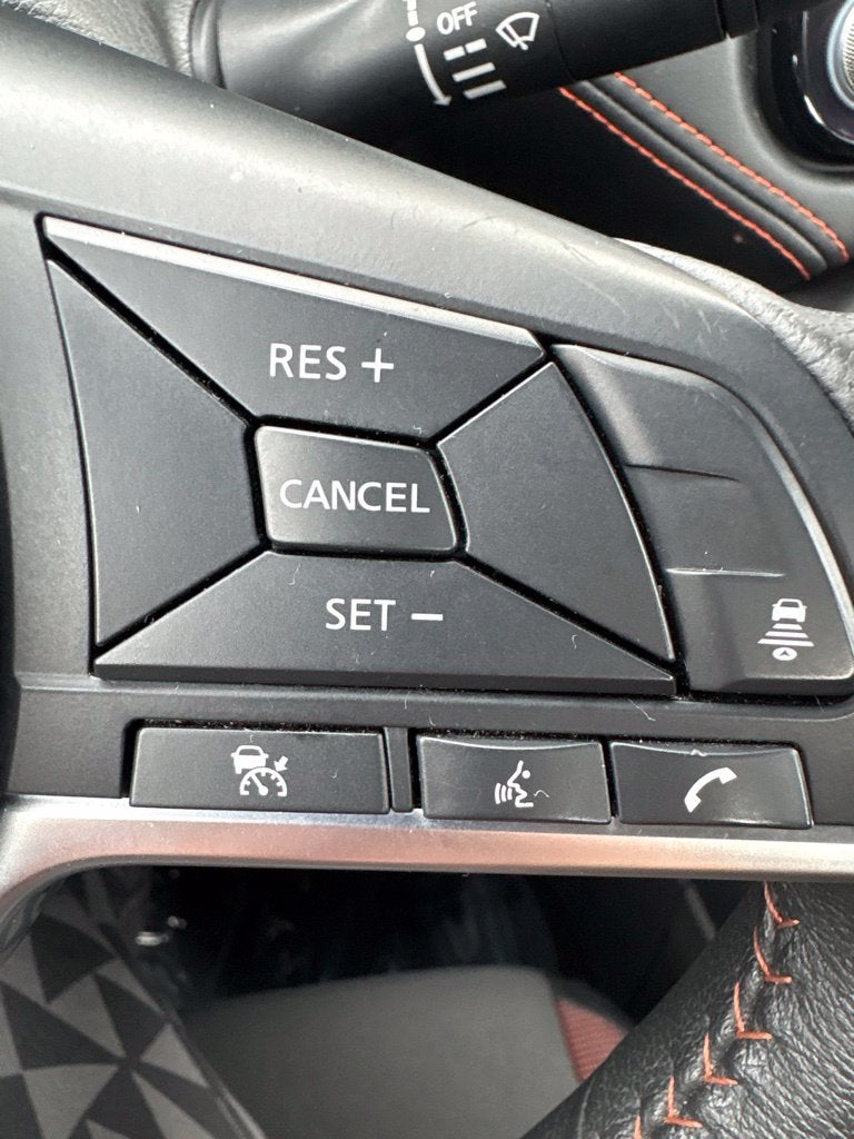 2024 Nissan Versa 1.6 SR