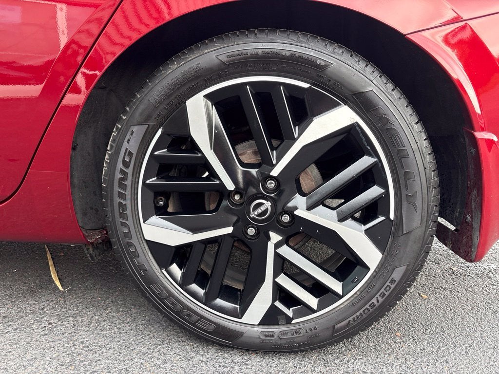 2024 Nissan Versa 1.6 SR