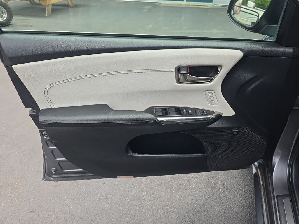 2015 Toyota Avalon Limited