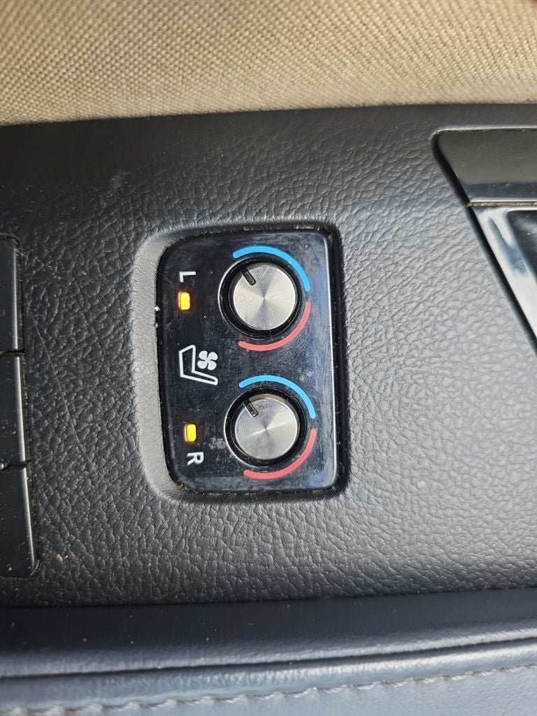 2015 Toyota Avalon Limited