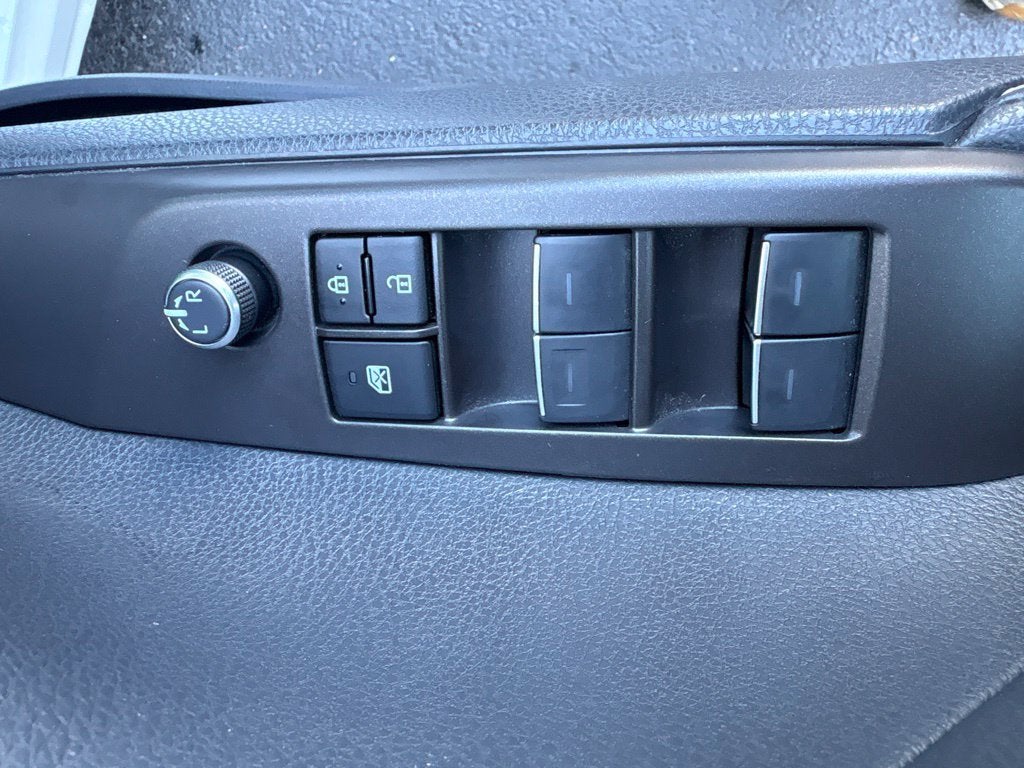 2023 Toyota Camry XSE V6