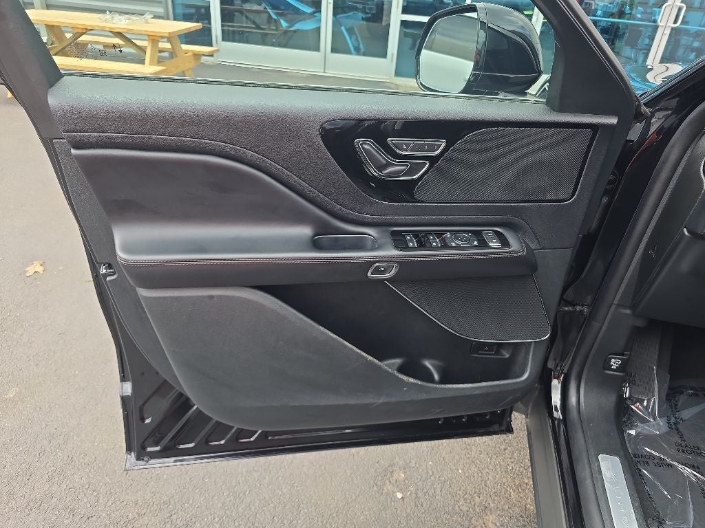 2023 Lincoln Aviator Standard