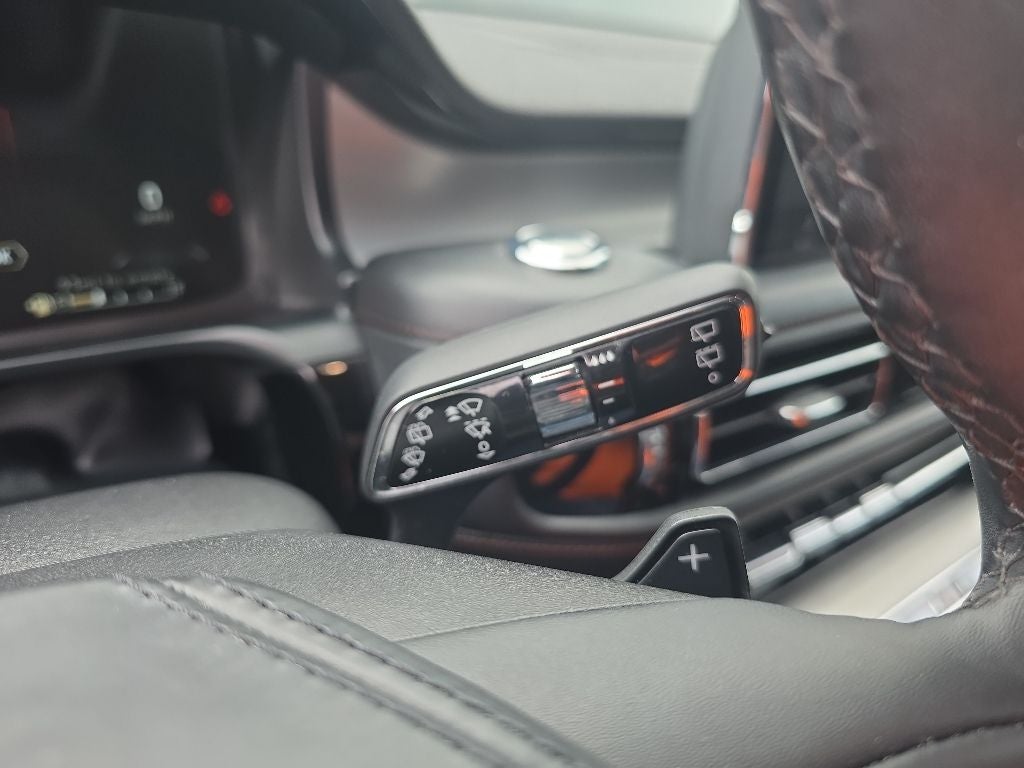 2023 Lincoln Aviator Standard
