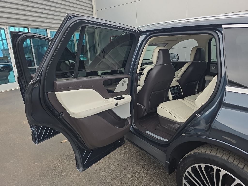 2021 Lincoln Aviator Black Label