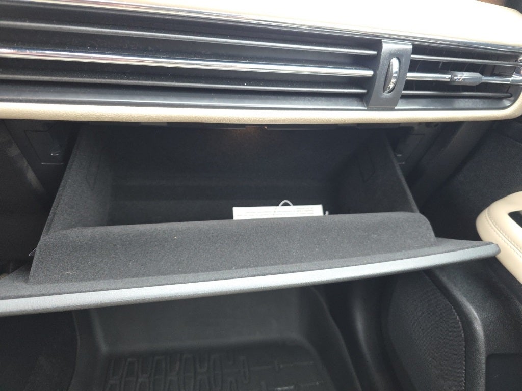 2025 Lincoln Corsair Reserve