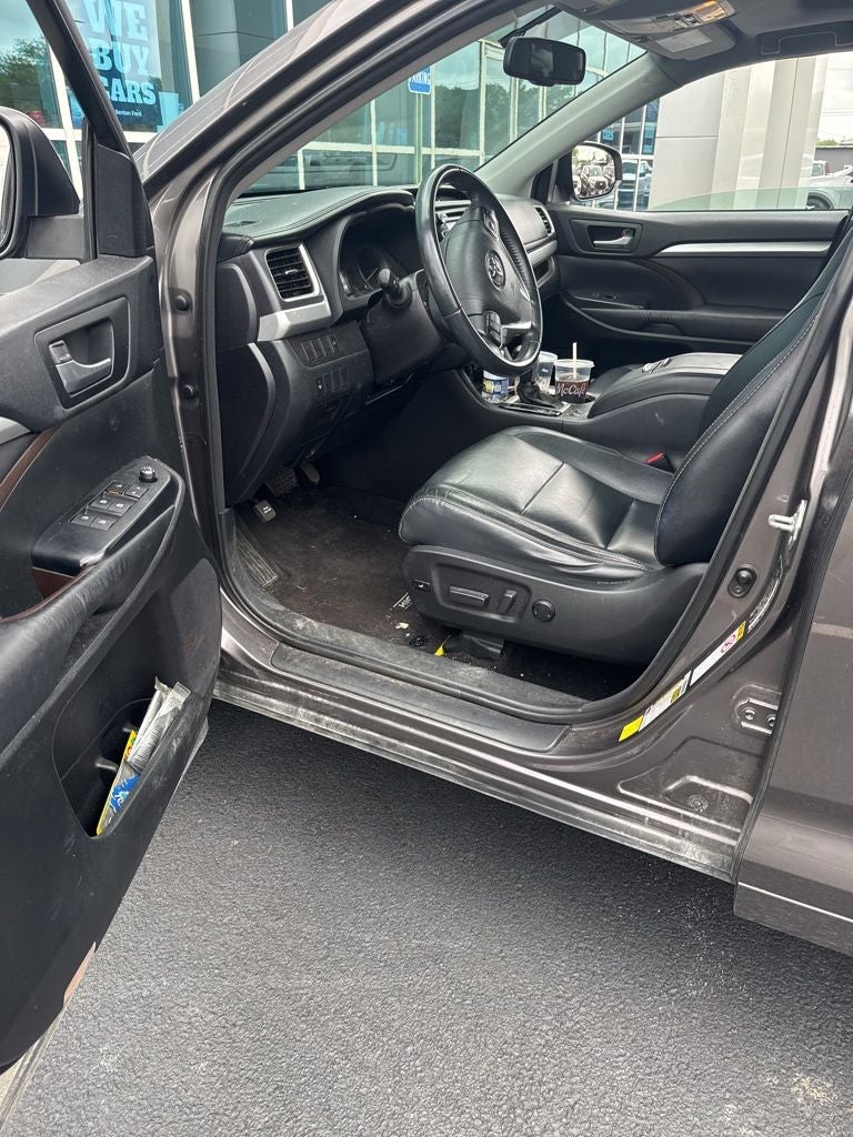 2016 Toyota Highlander XLE V6