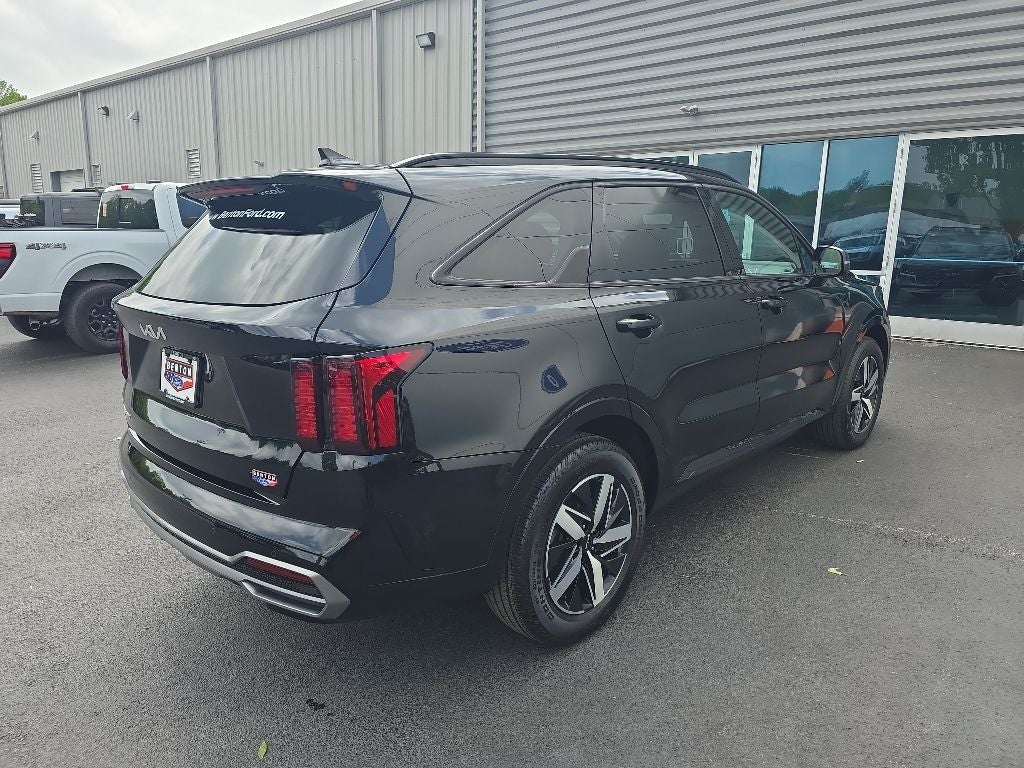 2023 Kia Sorento S