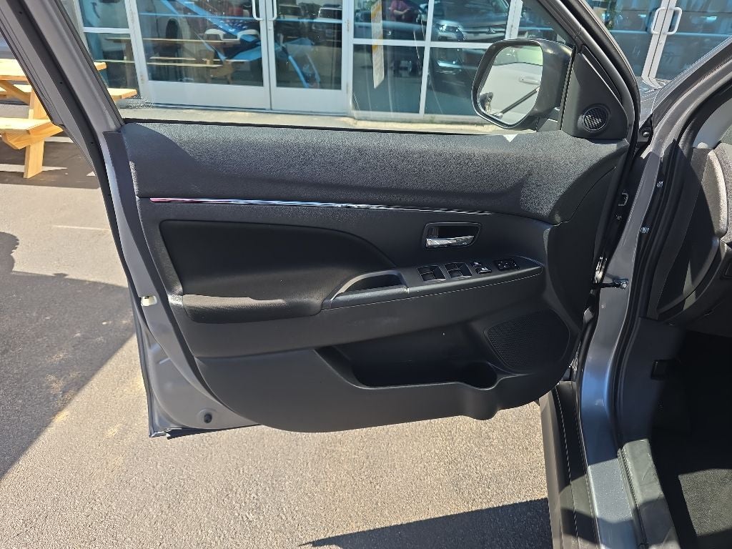 2023 Mitsubishi Outlander Sport 2.0 ES