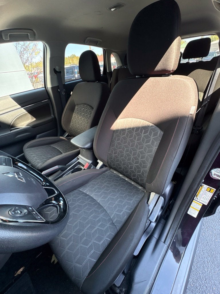 2026 Mitsubishi Outlander Sport 2.0 LE